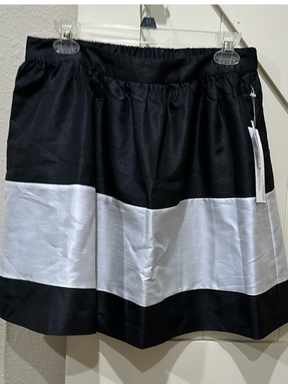 NWT Kensie black and white striped skirt size XS - Picture 3 of 7